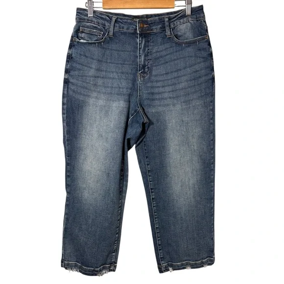 JUDY BLUE | Women Vintage Wash Blue High Waist Wide Leg Crop Denim Jean size 14W - Picture 2 of 15